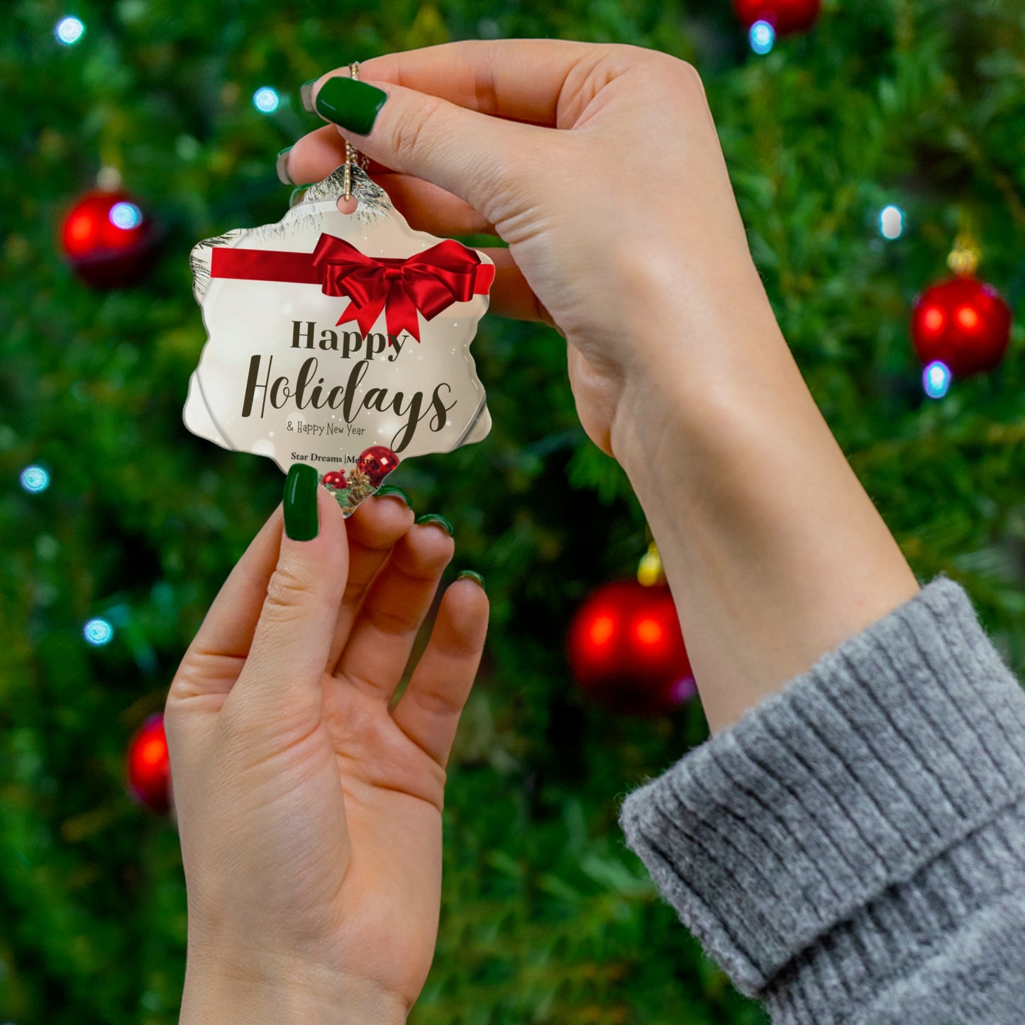 Happy Holidays (B) Ornament, 2Shapes